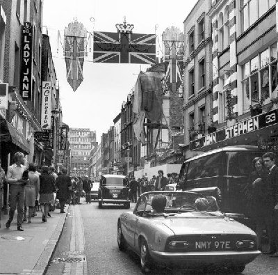 Carnaby Street 1968.jpg and 